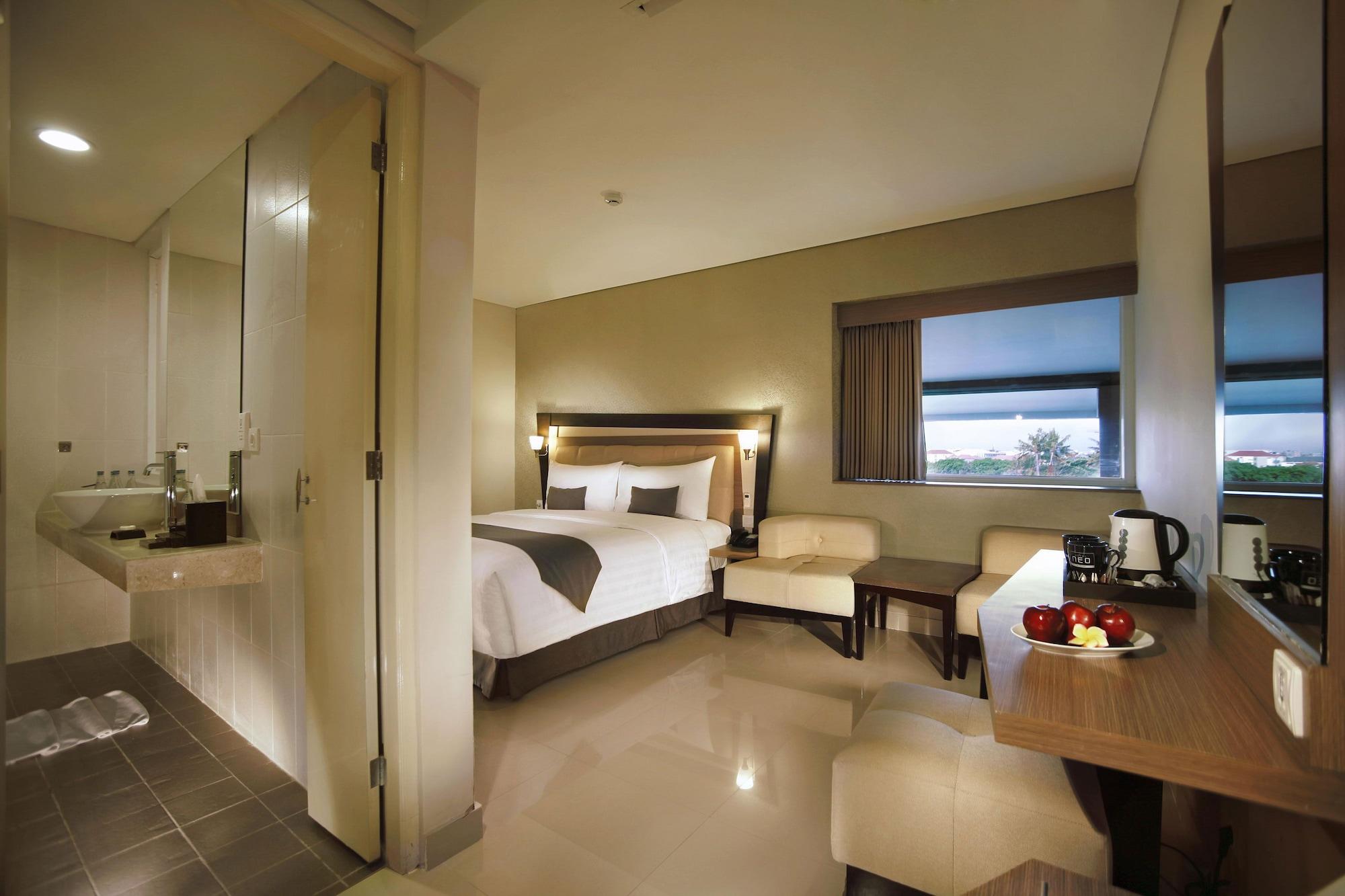 Hotel Neo - Kuta, Jelantik Legian  Ngoại thất bức ảnh