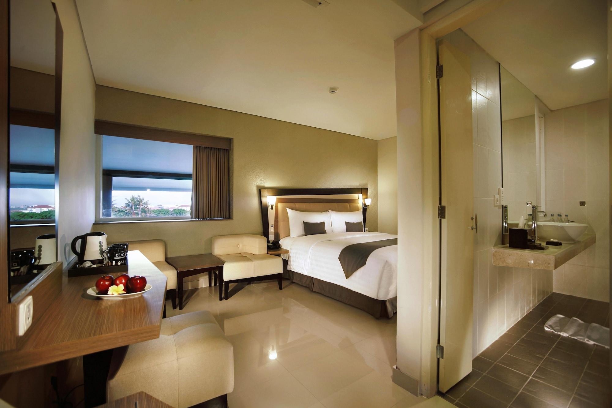 Hotel Neo - Kuta, Jelantik Legian  Ngoại thất bức ảnh