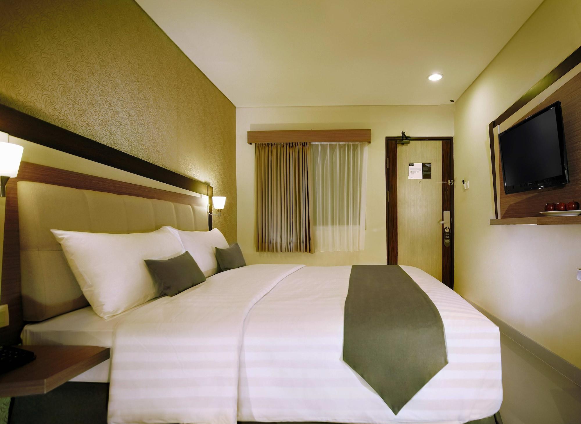 Hotel Neo - Kuta, Jelantik Legian  Ngoại thất bức ảnh