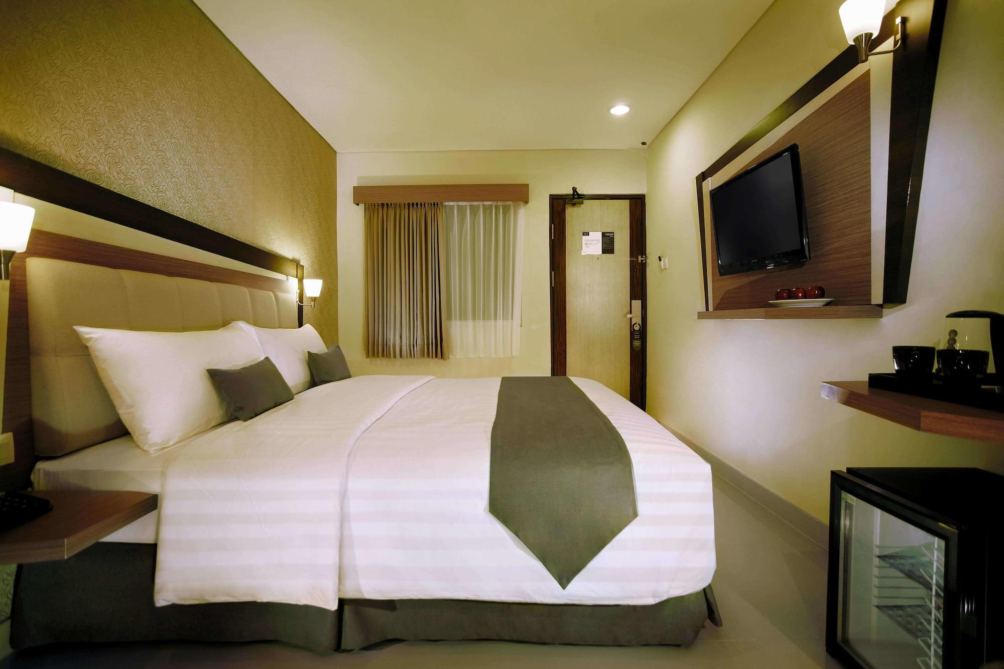 Hotel Neo - Kuta, Jelantik Legian  Ngoại thất bức ảnh
