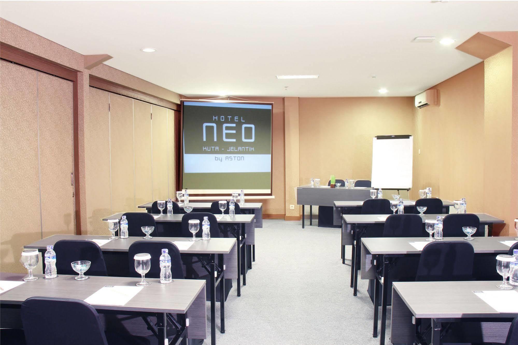Hotel Neo - Kuta, Jelantik Legian  Ngoại thất bức ảnh