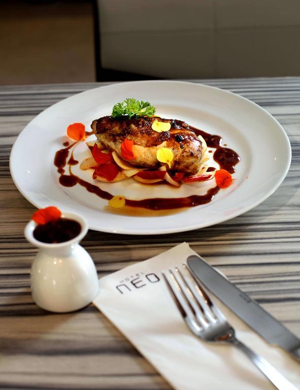 Hotel Neo - Kuta, Jelantik Legian  Ngoại thất bức ảnh